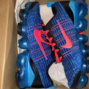 Grade school vapor max fly knit 3
